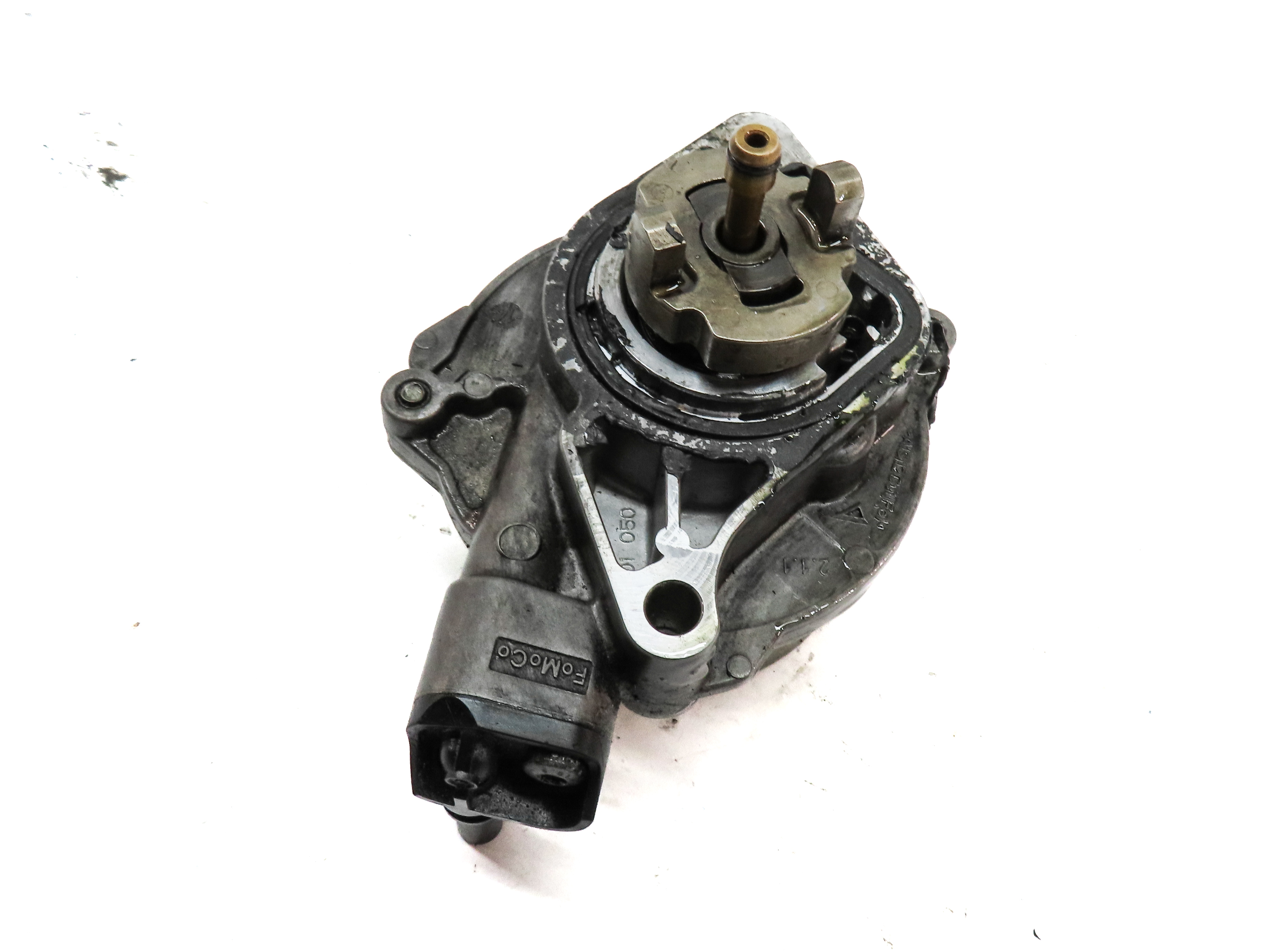 2010-2019 RANGE ROVER SPORT LR4 / JAGUAR XE XF XK 3.0L 5.0L BRAKE VACUUM PUMP — exact item pictured